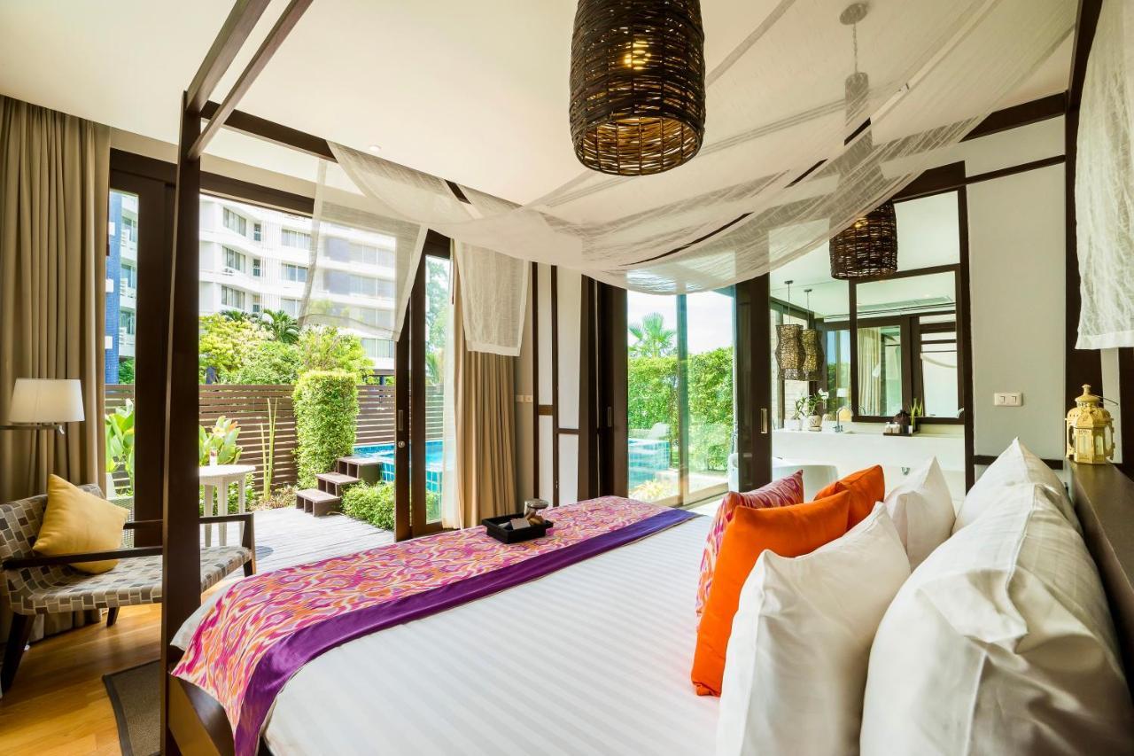 The Rock Beachfront 4* HHQ