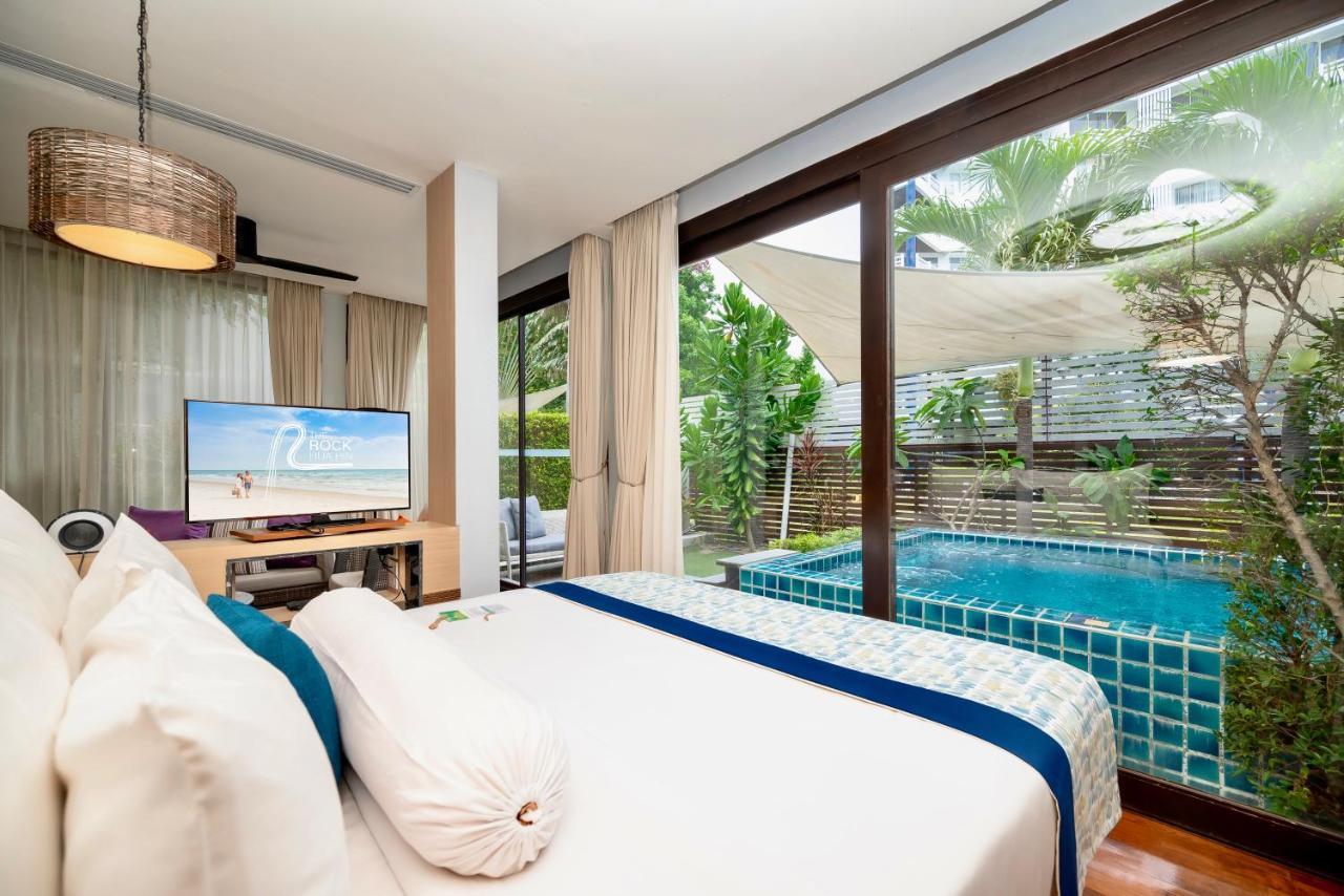 Resort The Rock Beachfront HHQ