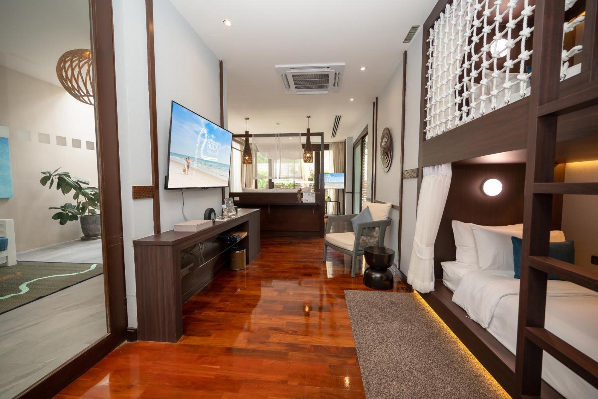 The Rock Beachfront Resort HHQ